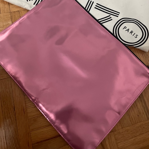 SOLD Kenzo metallic pouch - Picture 3 of 8